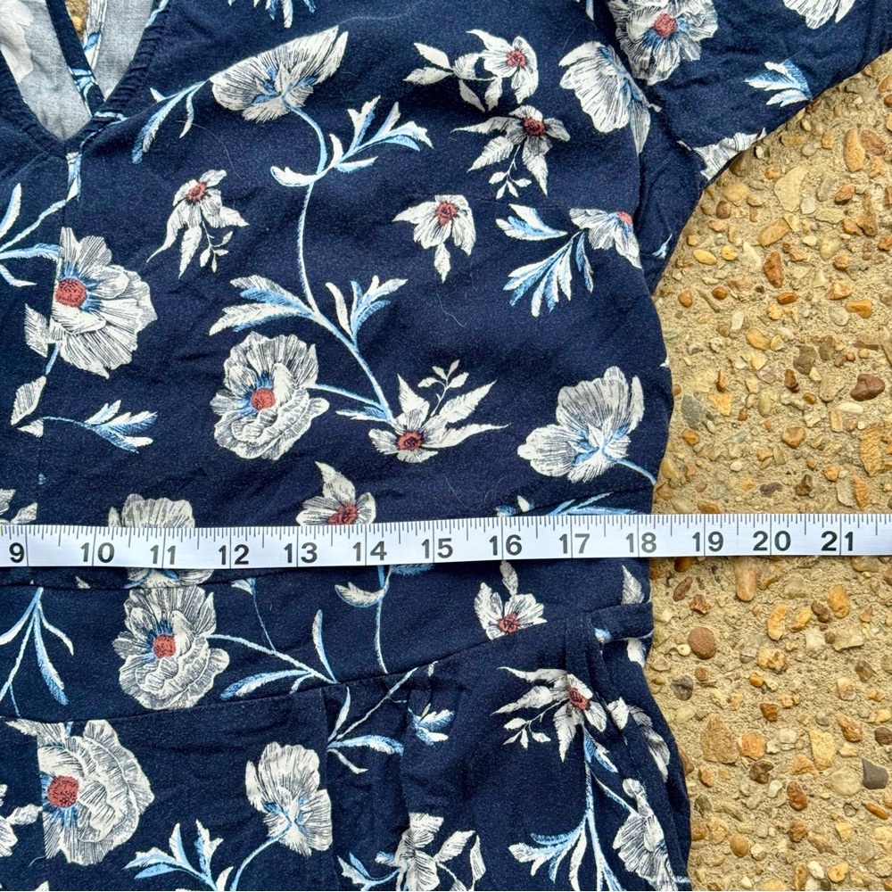 Torrid Challis Women’s Navy Floral Jumpsuit Pockets Size 2 2X - Picture 5 of 9